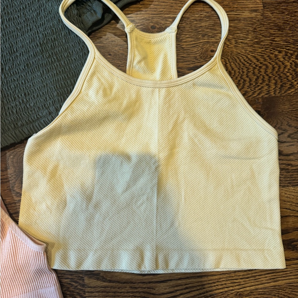 Stylish Women's Tank Top Collection - Picture 3 of 16
